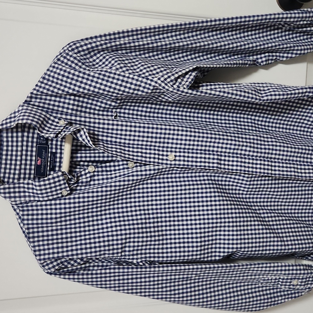 Vineyard Vines button down